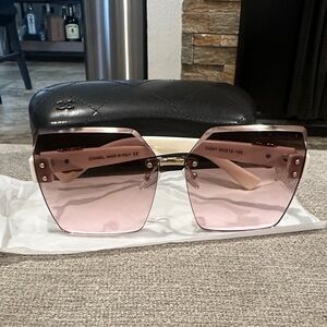 Pink Gradient Rimless Square Sunglasses